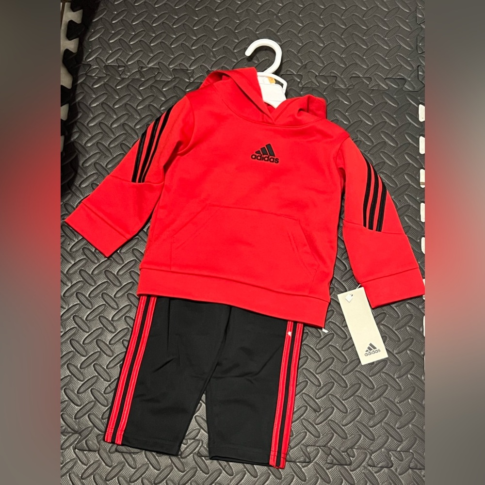 Adidas Red & Black Toddlers Two Piece Set NWT 12M
